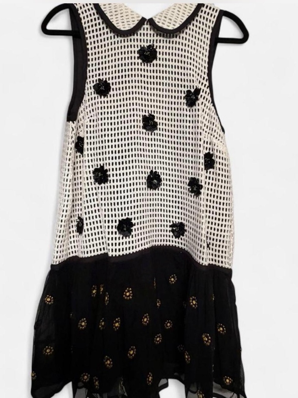 🤍 Anthropologie black & cream floral dress with statement Peter Pan collar.